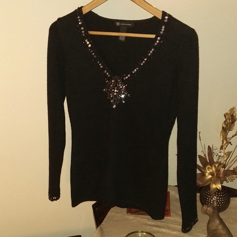 NWOT Women's Silk, Angora and rabbit hair sweater..